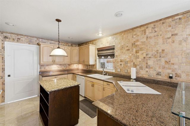 2429 WHIPPOORWILL CIRCLE, Sarasota, FL 34231