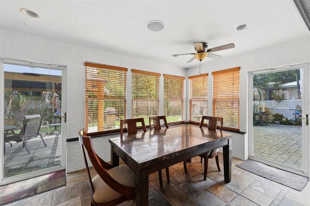 2429 WHIPPOORWILL CIRCLE, Sarasota, FL 34231