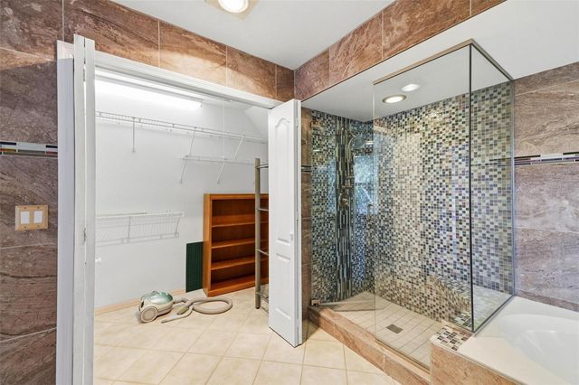 2429 WHIPPOORWILL CIRCLE, Sarasota, FL 34231