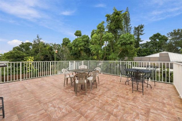 2429 WHIPPOORWILL CIRCLE, Sarasota, FL 34231