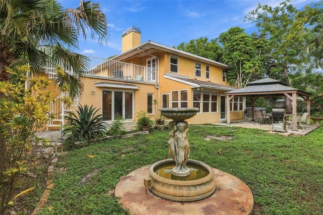 2429 WHIPPOORWILL CIRCLE, Sarasota, FL 34231