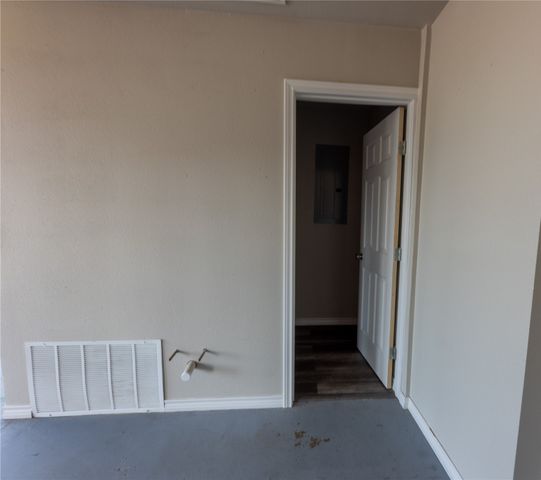 315 E Omega, Henrietta, TX 76365