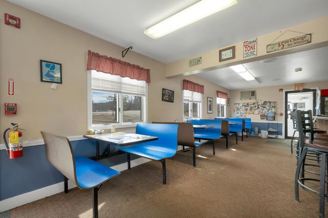 138 New Hampshire Route 175A, Holderness, NH 03245
