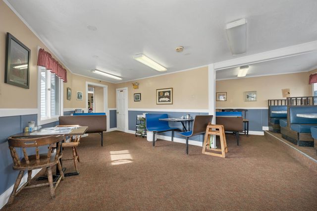 138 New Hampshire Route 175A, Holderness, NH 03245