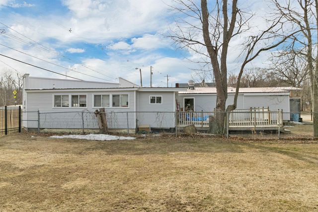 138 New Hampshire Route 175A, Holderness, NH 03245