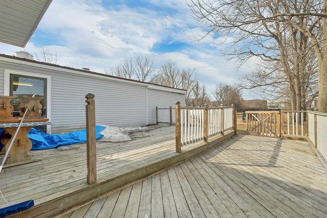 138 New Hampshire Route 175A, Holderness, NH 03245