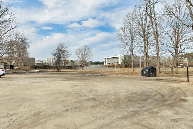 138 New Hampshire Route 175A, Holderness, NH 03245