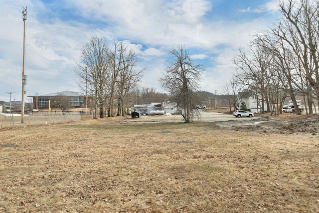 138 New Hampshire Route 175A, Holderness, NH 03245