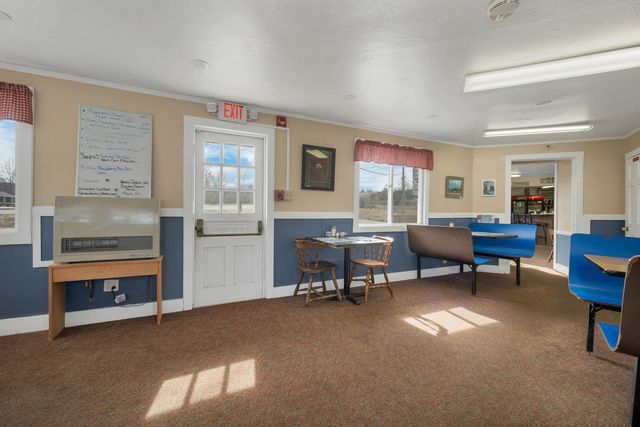138 New Hampshire Route 175A, Holderness, NH 03245