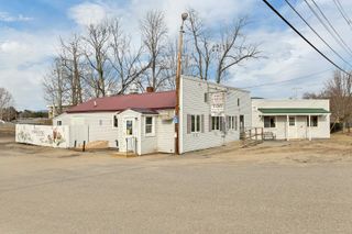 138 New Hampshire Route 175A, Holderness, NH 03245