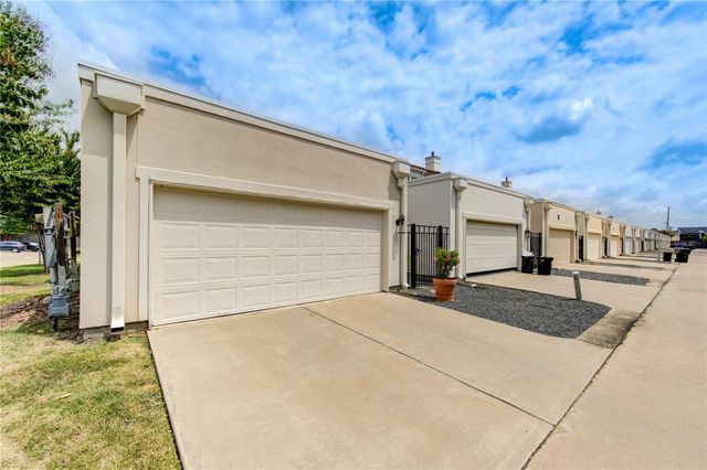 13431 Preston Cliff Court, Houston, TX 77077