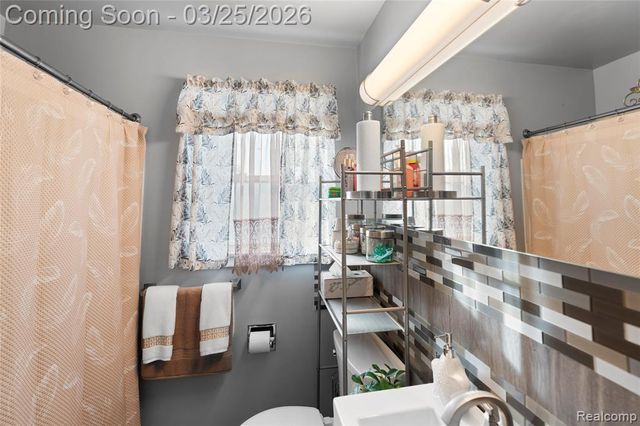 1826 Whittlesey Street, Flint, MI 48503