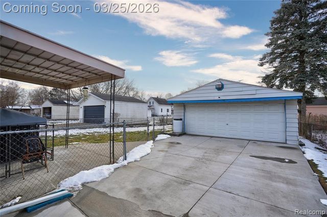 1826 Whittlesey Street, Flint, MI 48503