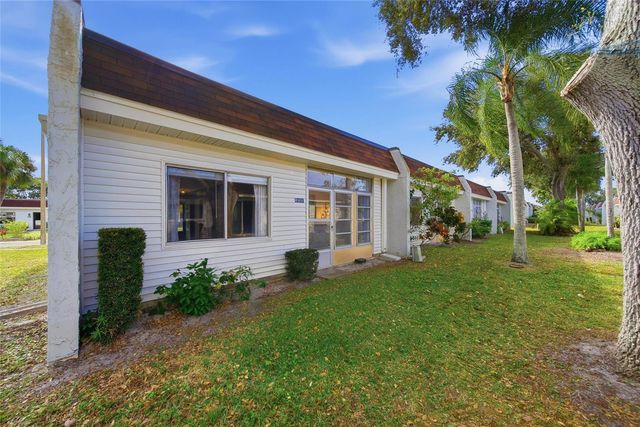 13717 MISSION OAKS BOULEVARD, Seminole, FL 33776