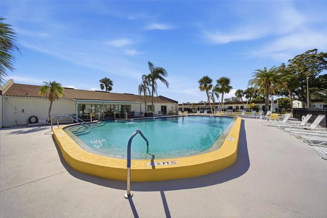 13717 MISSION OAKS BOULEVARD, Seminole, FL 33776