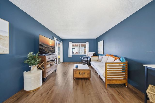 13717 MISSION OAKS BOULEVARD, Seminole, FL 33776