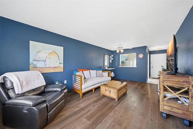 13717 MISSION OAKS BOULEVARD, Seminole, FL 33776