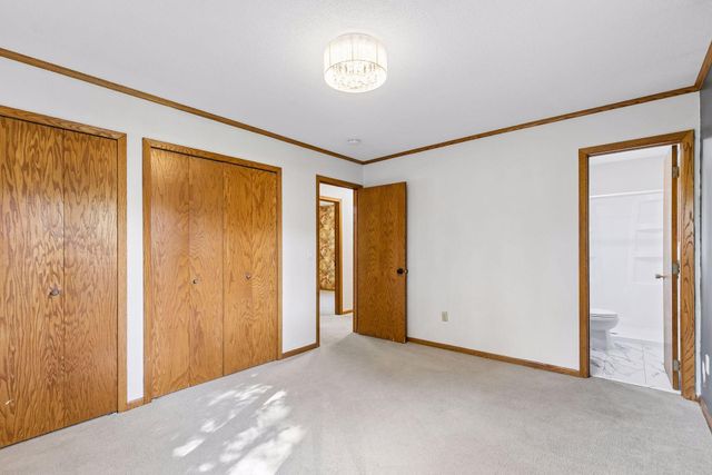 401 Mission Road W, Bloomington, MN 55420