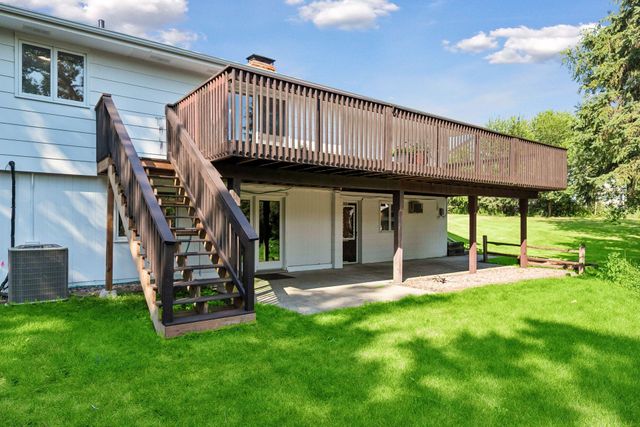 401 Mission Road W, Bloomington, MN 55420