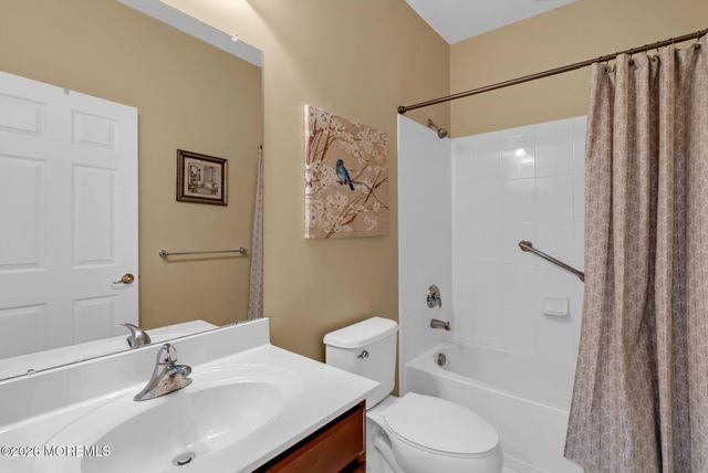 12 Winding River Court, Lakewood, NJ 08701