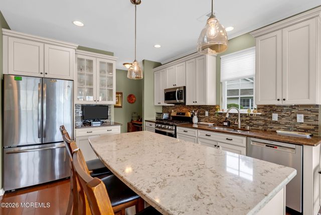 12 Winding River Court, Lakewood, NJ 08701