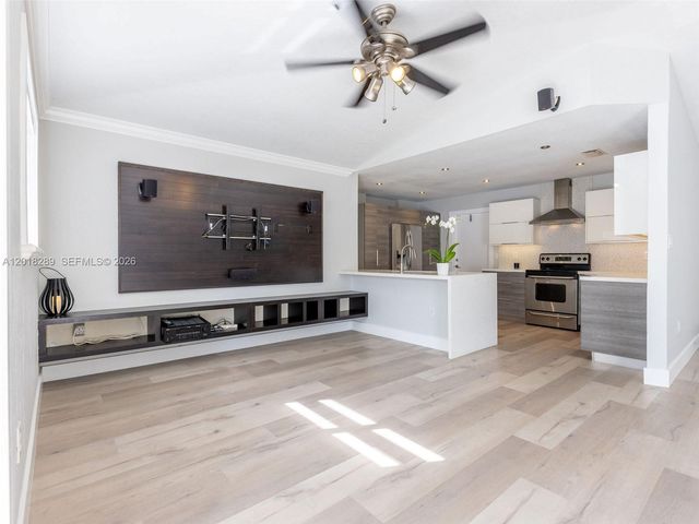16894 Crestview Ln 0, Weston, FL 33326