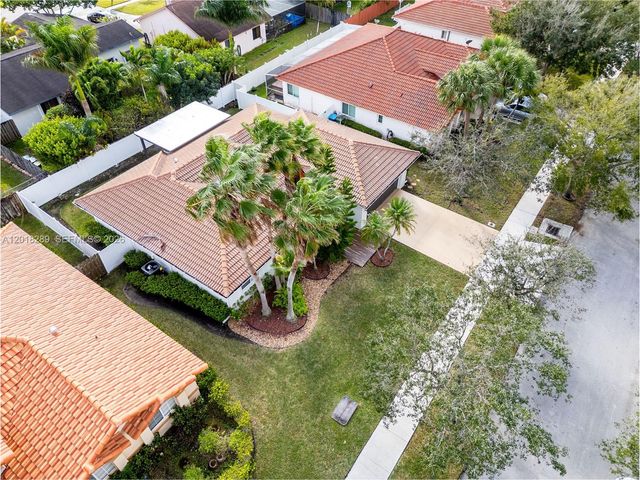 16894 Crestview Ln 0, Weston, FL 33326