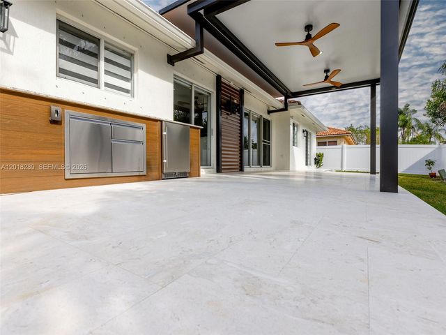 16894 Crestview Ln 0, Weston, FL 33326