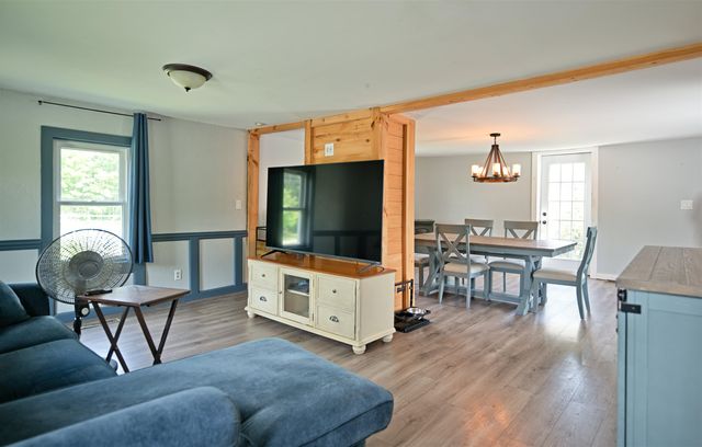 131 South Road, Deerfield, NH 03037
