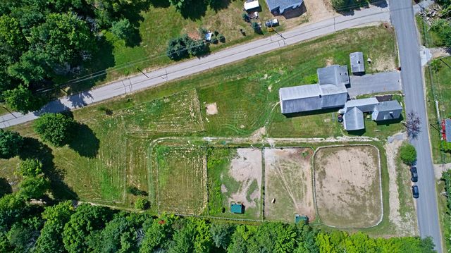 131 South Road, Deerfield, NH 03037