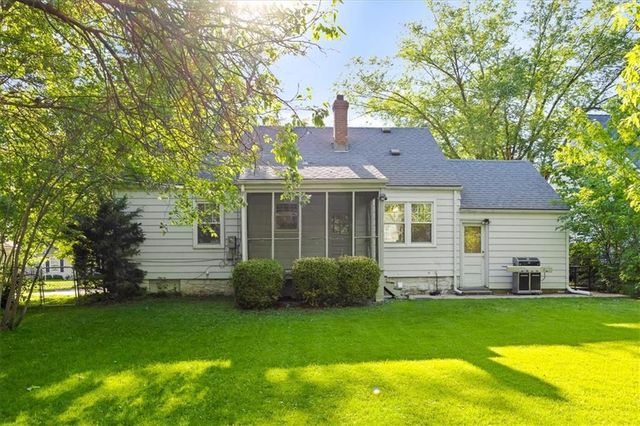 7923 Jarboe Street, Kansas City, MO 64114