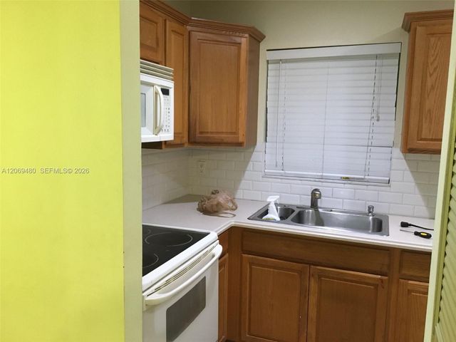 212 Lake Frances Drive 1, West Palm Beach, FL 33411
