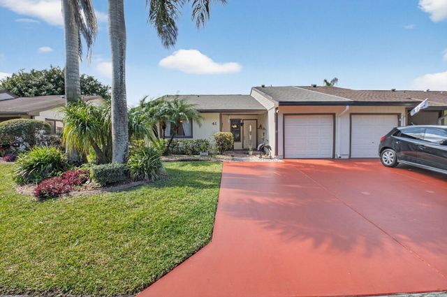 41 Mayfair Lane, Boynton Beach, FL 33426
