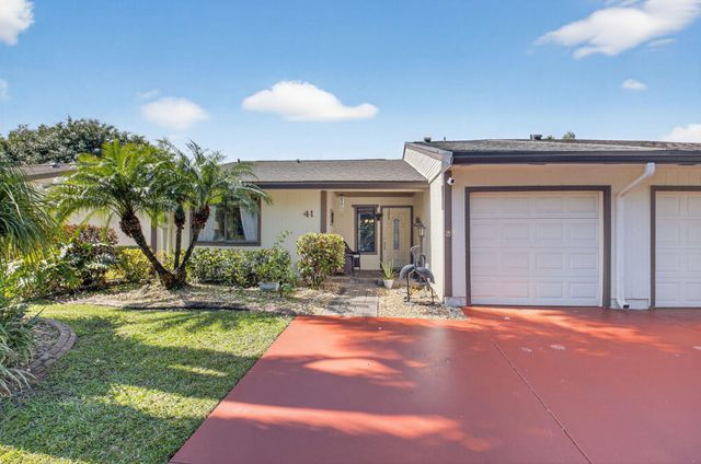 41 Mayfair Lane, Boynton Beach, FL 33426