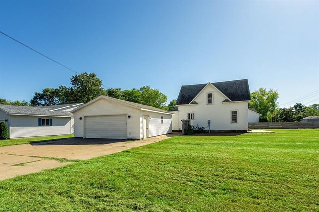3241 Starr Avenue, Eau Claire, WI 54703