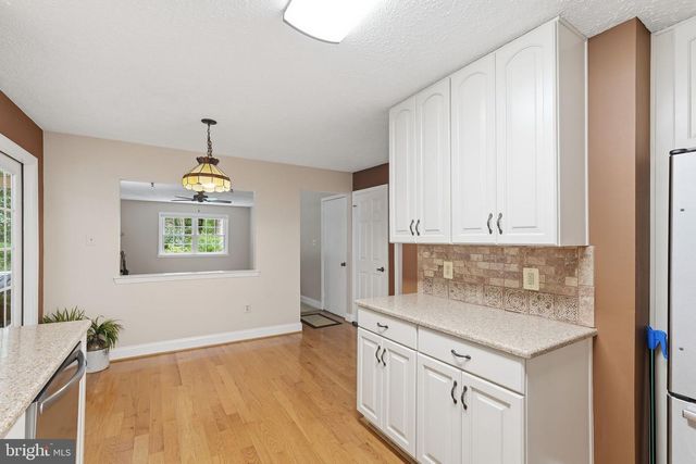 1842 POST OAK TRL, Reston, VA 20191