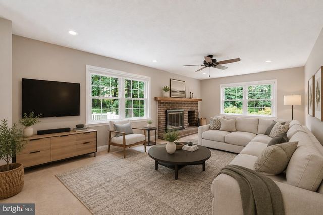 1842 POST OAK TRL, Reston, VA 20191
