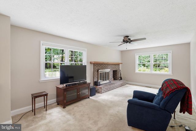1842 POST OAK TRL, Reston, VA 20191