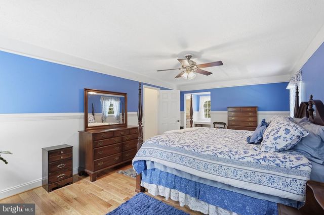 1842 POST OAK TRL, Reston, VA 20191