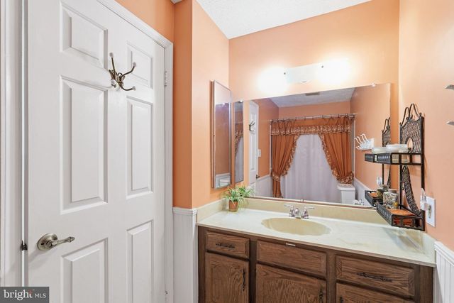 1842 POST OAK TRL, Reston, VA 20191