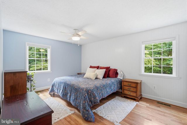 1842 POST OAK TRL, Reston, VA 20191