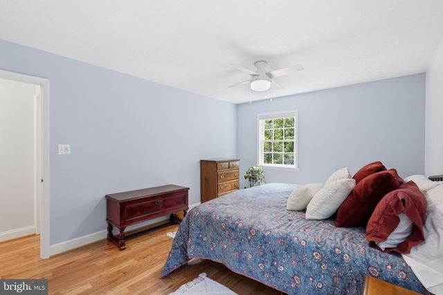 1842 POST OAK TRL, Reston, VA 20191
