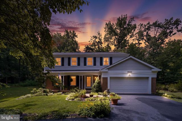 1842 POST OAK TRL, Reston, VA 20191