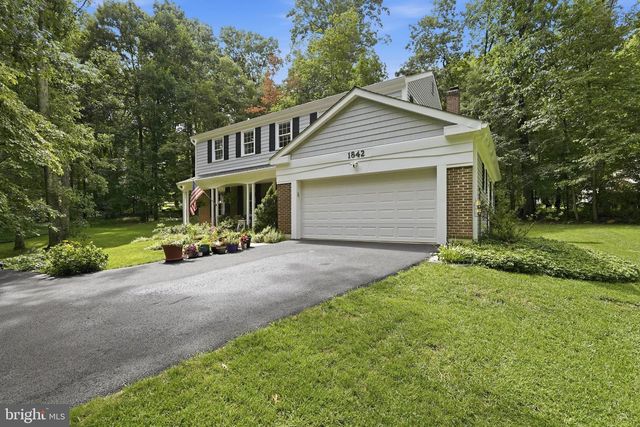 1842 POST OAK TRL, Reston, VA 20191
