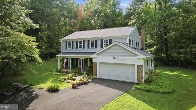 1842 POST OAK TRL, Reston, VA 20191