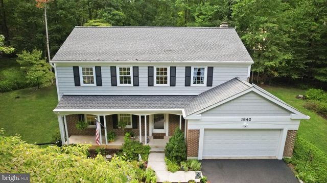 1842 POST OAK TRL, Reston, VA 20191