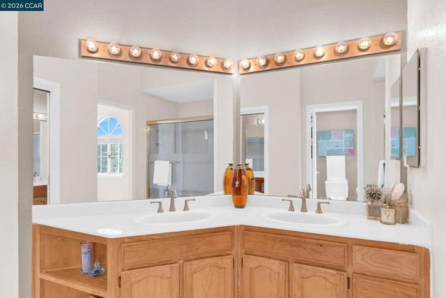 5473 5473 Rainflower Dr, Livermore, CA 94551