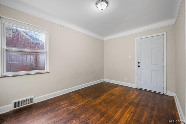 7487 W Outer Drive, Detroit, MI 48235