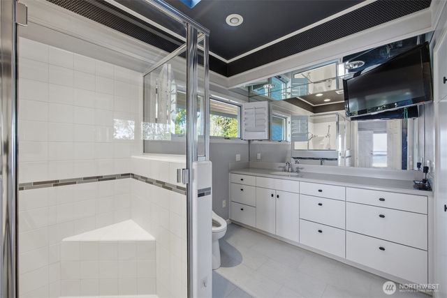 6867 Holeman Avenue, Blaine, WA 98230