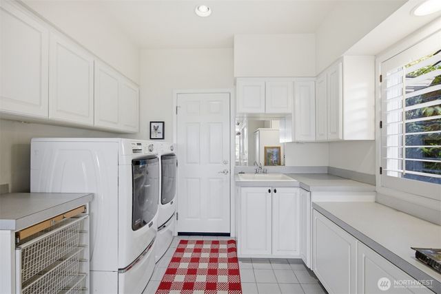 6867 Holeman Avenue, Blaine, WA 98230